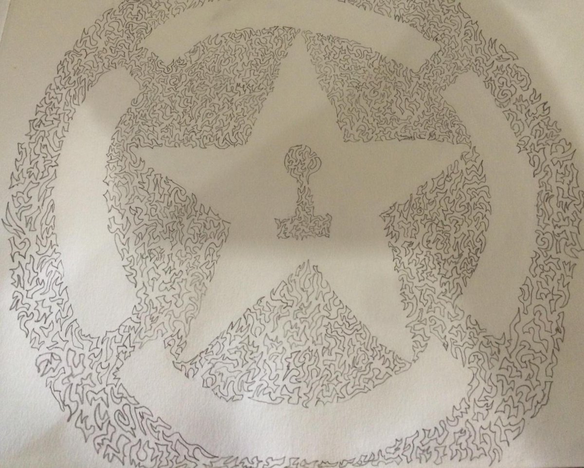 Austin_Wicks's tweet photo. @AchievementHunt my artistic remake of the AH logo. I will be coloring it in and possibly adding more. http://t.co/DTuUo8z0Yl