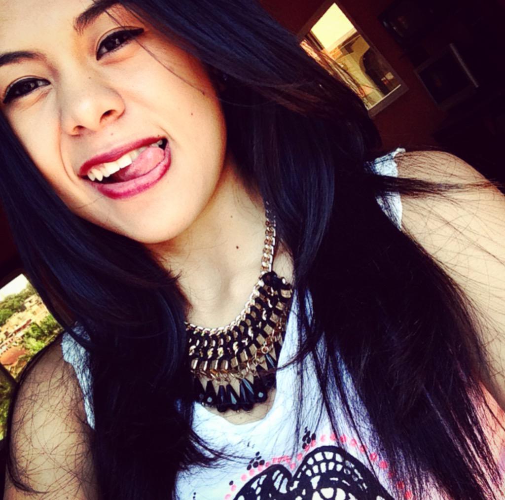 Nidia_yn's tweet photo. Eres el amor de mi día 😳🙈 #Achinada #Lunares http://t.co/8P5sKSfJN2