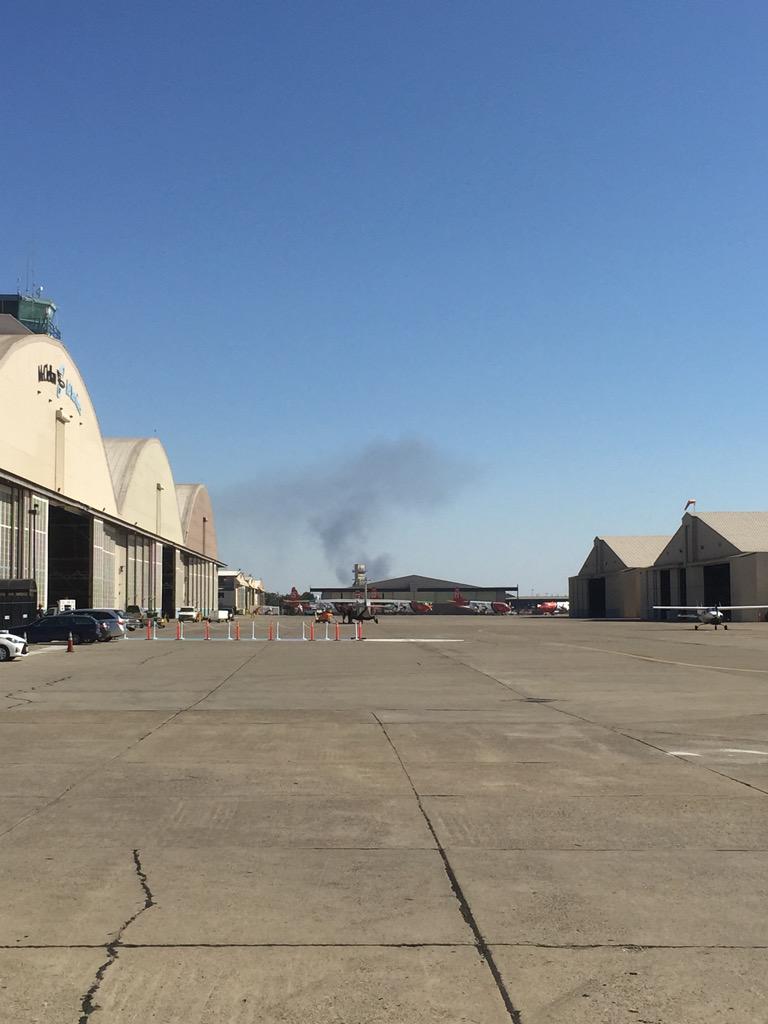 SACMobile11's tweet photo. Looking South from #McClellanAirPark heavy black smoke from the #RecycleCenter in South #Sacramento #firewx http://t.co/1xB8suflgD