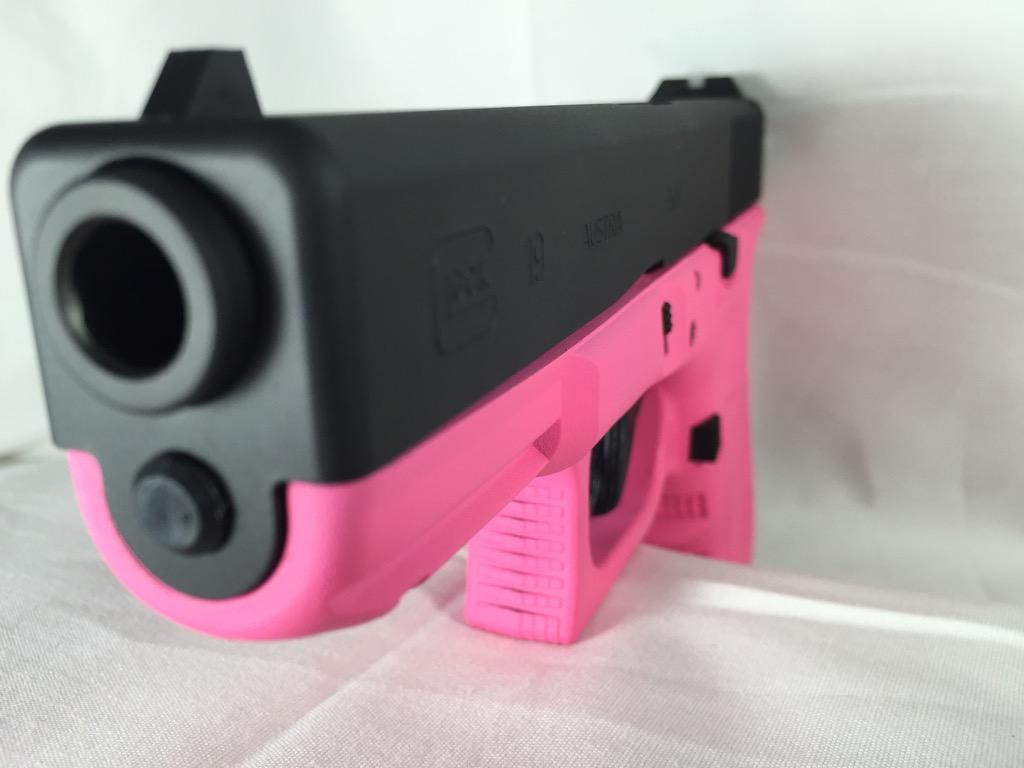 kDTactical's tweet photo. Just a Glock 19 from @GLOCKInc in Prison Pink &amp; Armor Black @CerakoteFinish #Glock #cerakote #2A #guns #girlswithguns http://t.co/3SRPa0PHue