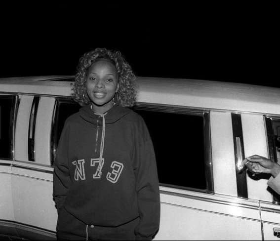 GlobalGrind's tweet photo. A look at @maryjblige killing the game back in ’92 http://t.co/5t2kAJH1eY http://t.co/mj3YDlkxWP