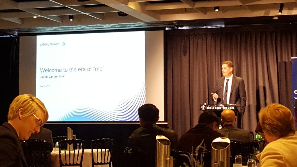 eyy_lim's tweet photo. Jacob Van der Eyk speaking about the "Era of Me" #MDMDG Summit 2015 Sydney @pb_digital @jacob_vde http://t.co/oCPMYSOV4e