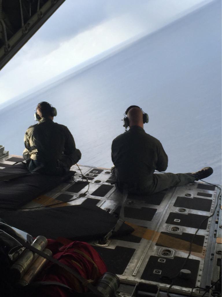USCGSoutheast's tweet photo. #BreakingNews Photos from C-130 that just landed, #coastguard crews continuing the search for missing 14YO boys. http://t.co/IrVnoMG7UM
