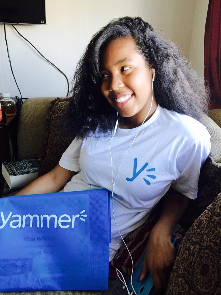 Imansaintjean's tweet photo. Thanks @6Gems @BlackGirlsCode @sarahlindesigns @vanschyndel @adampisoni @Mya_Fiya had a blast today @Yammer http://t.co/ardcG6GbF0