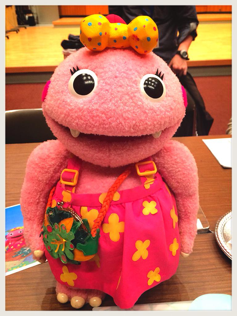 根本圭子 Twitterissa 今秋から始まります 新 ざわざわ森のがんこちゃん にて 二代目がんこちゃん の声を担当させて頂く事になりました まもなく周年を迎えるがんこちゃんの世界 プレッシャーをバネに精一杯努めさせて頂きます どうぞよろしくお願いいたします