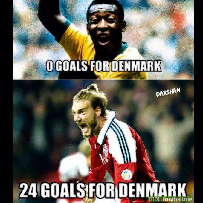 gage_vincent's tweet photo. Why bendtner is better than pele http://t.co/eHoB30U7Wr