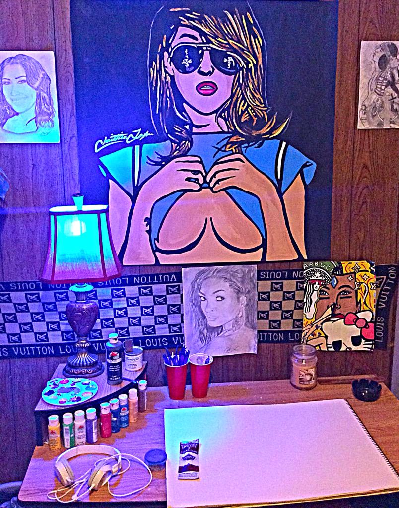 Zbkin's tweet photo. @TalkoftheST Want any paintings for your home? Designs for your personal enjoyment? Promotions for your name? 🎨 http://t.co/1C9s90OAx6