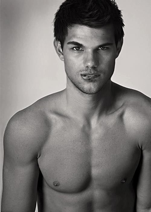MeetLautner's tweet photo. Here's My new Character! 

Give him love with RTS

And comment if you like him http://t.co/OJrWUBJBxN