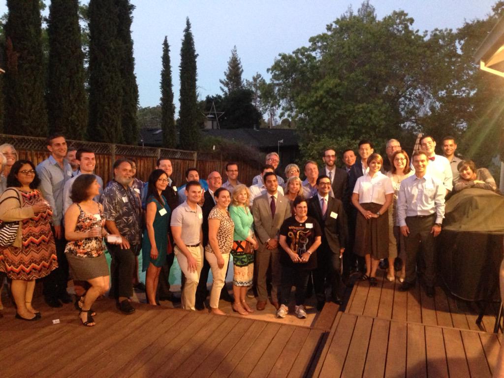 Scott_Wiener's tweet photo. Fun night in #RedwoodCity w Peninsula Stonewall Democrats, w Assemblyman @Evan_Low @jasongalisatus @adrandolph #LGBT http://t.co/fk0NXU0icu