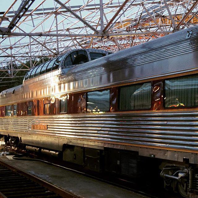 bilofranco's tweet photo. #tren #train #observatorio #observationcar #usa #StLouis #passangertrain http://t.co/ROj7LN2j2B http://t.co/GUVong4GR6