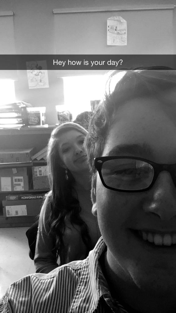 SarahBalsley's tweet image. HBD JOrdan. We've had a lot of great mems #freaksandgeeks #imthefirst #iwasyourecaddy #youweremygolfer 💥🎉 @TibbetsJ