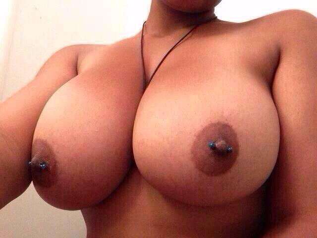 BadSexiBitches's tweet photo. Pierced http://t.co/DoBLXZNjeM