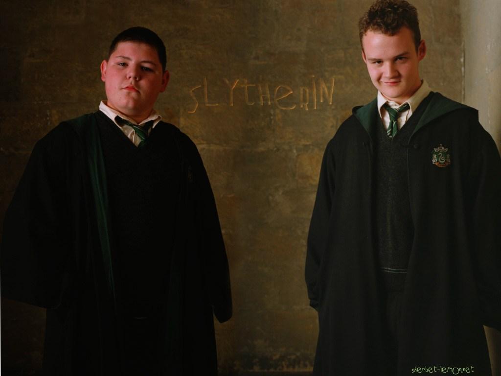 ¡Buscamos a Crabbe y Goyle, los inseparabkes amigos de Draco Malfoy! RT RT RT RT RT