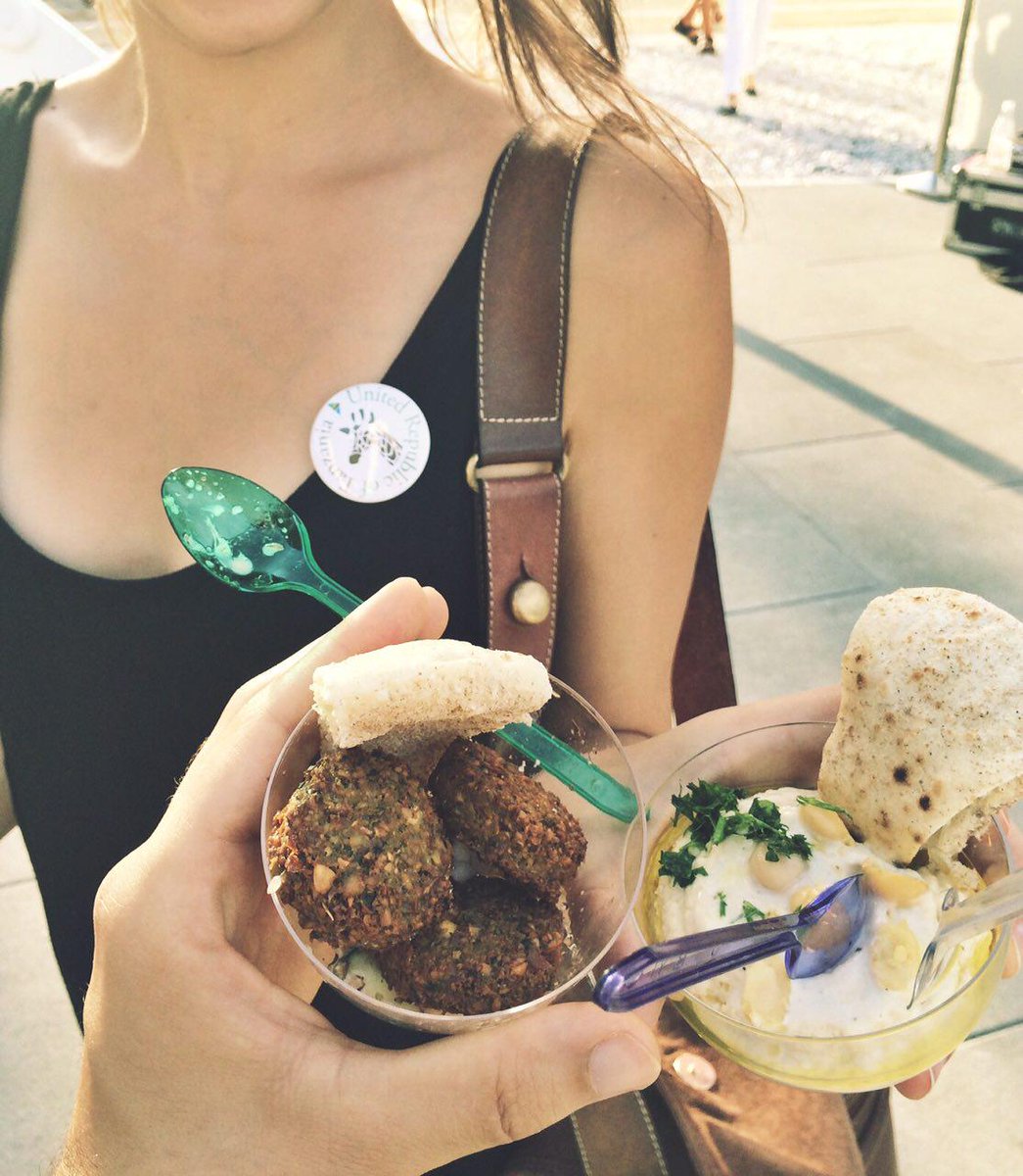 Is Lunch Time at the Israeli Pavilion! Come to see what's about..

#Expo2015 #Israel #FieldsOfTomorrow