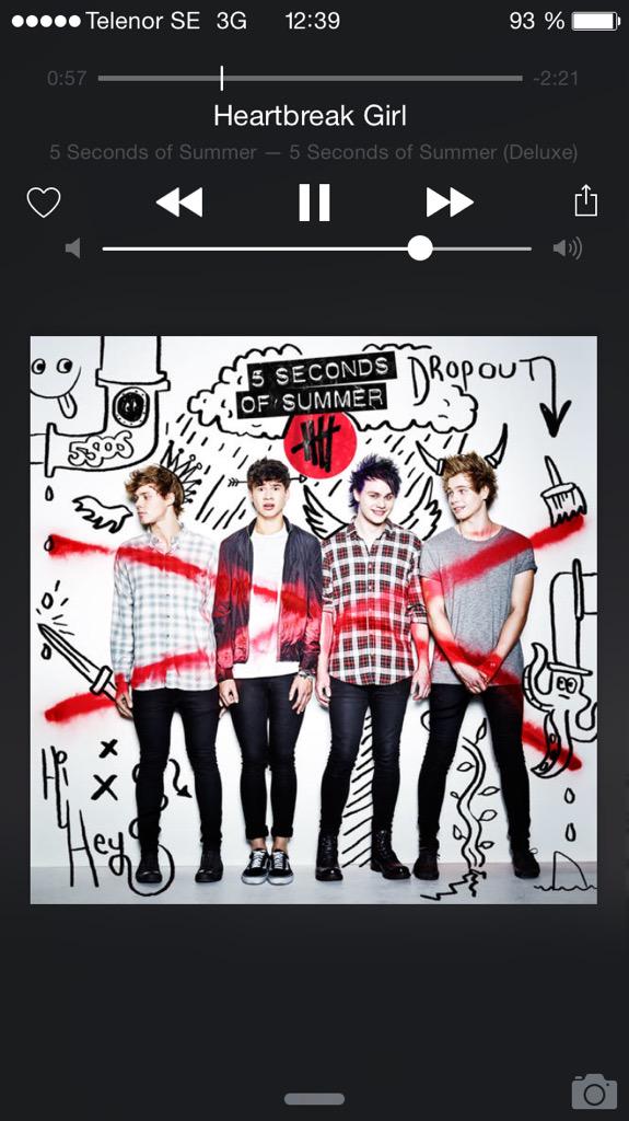 5SOSUPDATECREW's tweet image. 