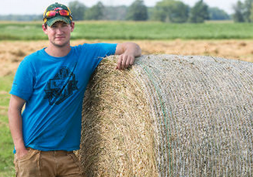 LFPress's tweet photo. If Canada’s trading partners get their way, buying milk could become more like buying gasoline http://t.co/n1tkZ5ZIiD http://t.co/jMPDyXdgly
