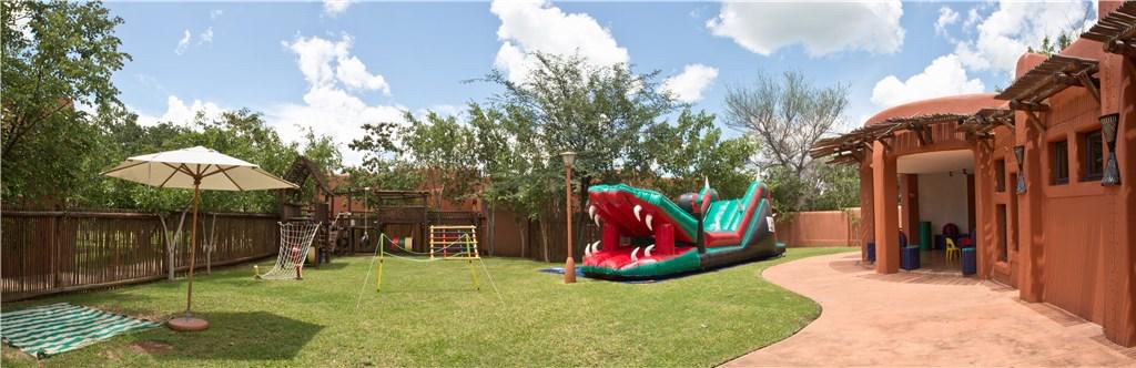 TheZambeziSun's tweet photo. Can you guess where this picture was taken? http://t.co/CWnlPiDhUo