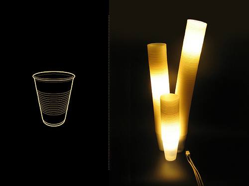 Garbage Lamp: Sampah gelas minuman plastik bisa jadi lampu taman yang terlihat mahal
goo.gl/lPKL7N