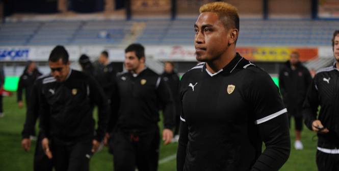 lequipe's tweet photo. Le dernier acte de bravoure de Jerry Collins http://t.co/SGHBIH0zuF http://t.co/uXKM7NXkhr