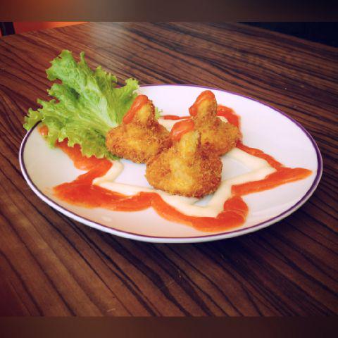 Famous Potatto , Only 6K
<a href="/famouscafe/">Famous Cafe</a> , Jl.Kokrosono no 15 , Sungkur