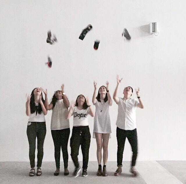 SchoolOfSockers's tweet photo. School of Sockers have graduated! 😄🎓 Thank you Sockers for all your support! http://t.co/Q8x3ZwVfz8