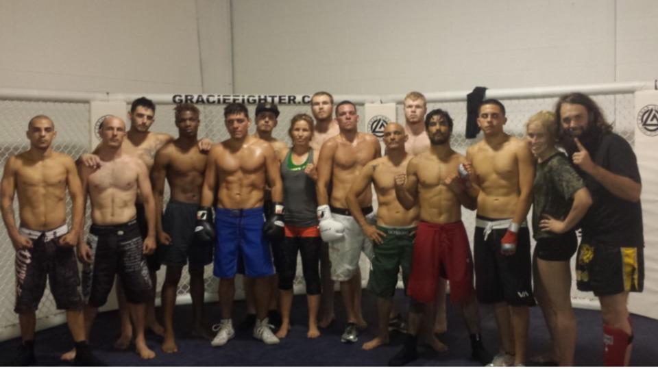 NateDiaz209's tweet photo. #riders #stockton #theteam #danblack 💪👊 https://t.co/32wFQ6oBbB http://t.co/GJwqTCtx7V