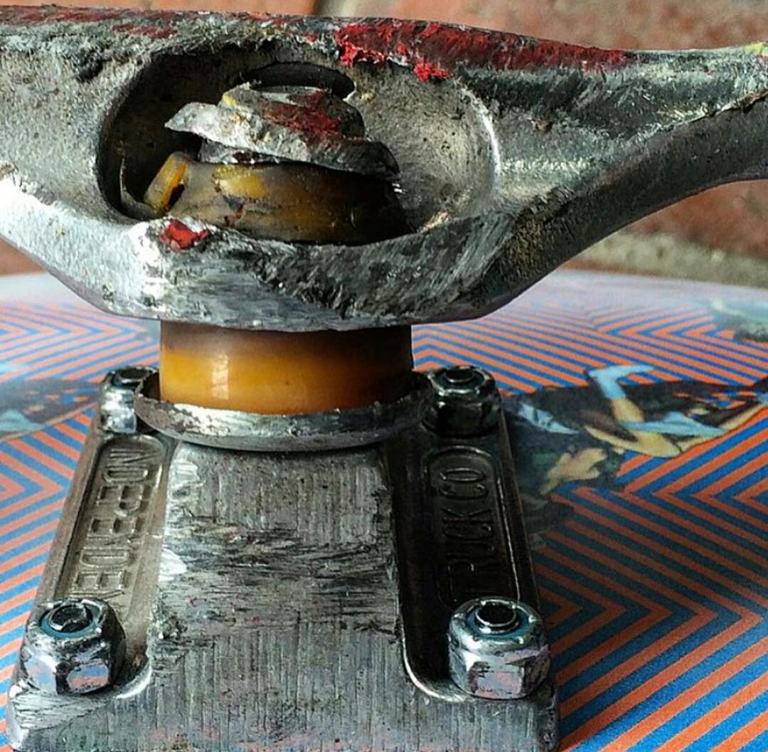 SkateWatch tweet picture