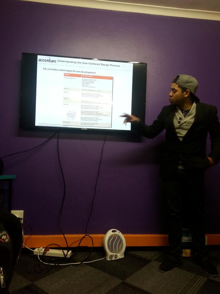 RoiAlexander12's tweet photo. UX design happening and we learning so much. Good to be a GLA Student again. #UX #RLabs #GLA2015 @MrNastics http://t.co/6ftR4SHC2k