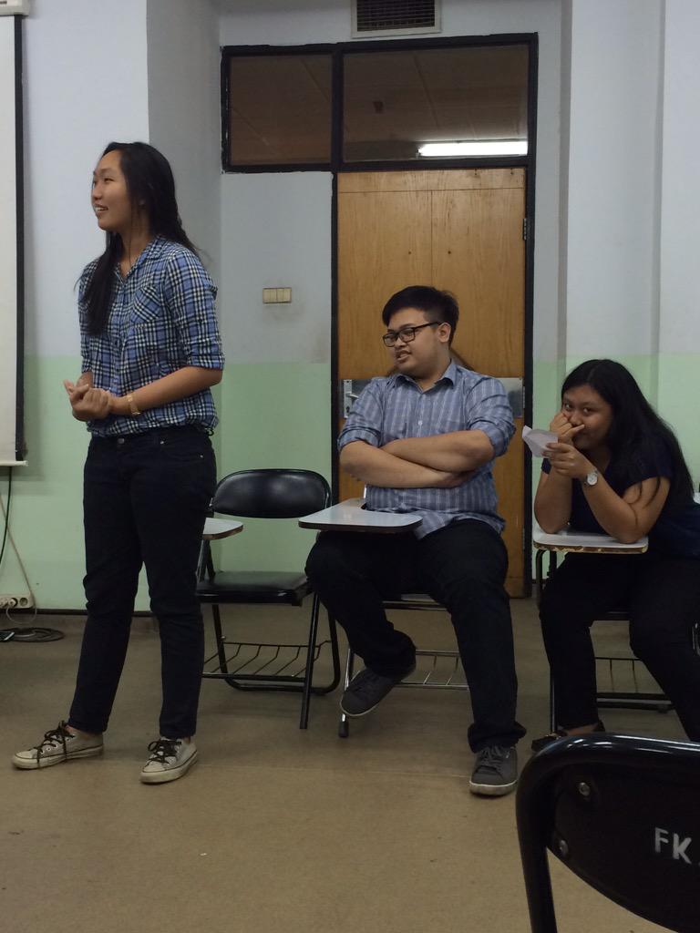 DamianusKUDUS's tweet photo. Calon-calon ketua DK sedang memaparkan visi misinya. Siapa ya yg akan menjadi ketua DK selanjutnya? http://t.co/ncVLitMkG0