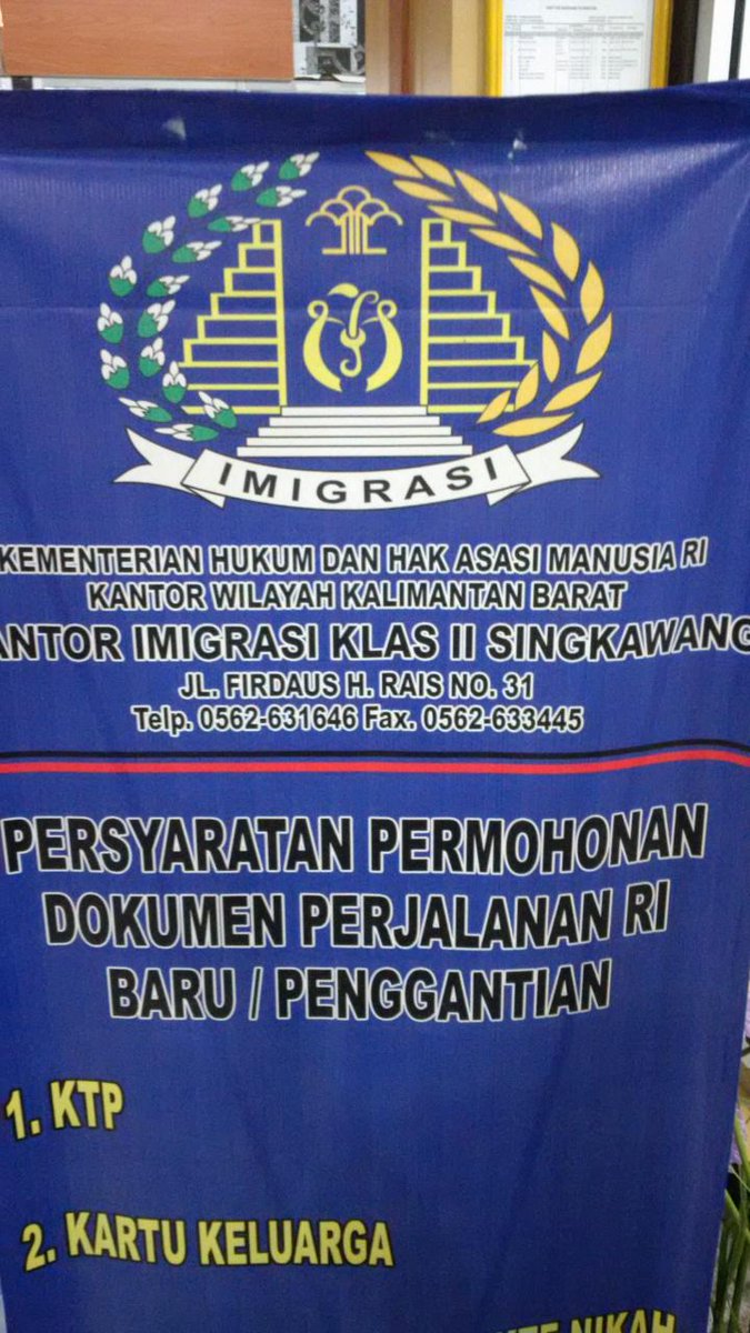 hypermot's tweet photo. Pelayanan paling buruk...yang pernah di jumpai.... (@ KANTOR IMIGRASI KLAS II SINGKAWANG) http://t.co/RHurpmyLHV http://t.co/PDsGaJIpcA