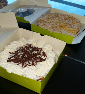 Computication's tweet photo. Hoera! Joris 29 jaar. Felicitaties van je Computication collega's. http://t.co/OSiARb0osg