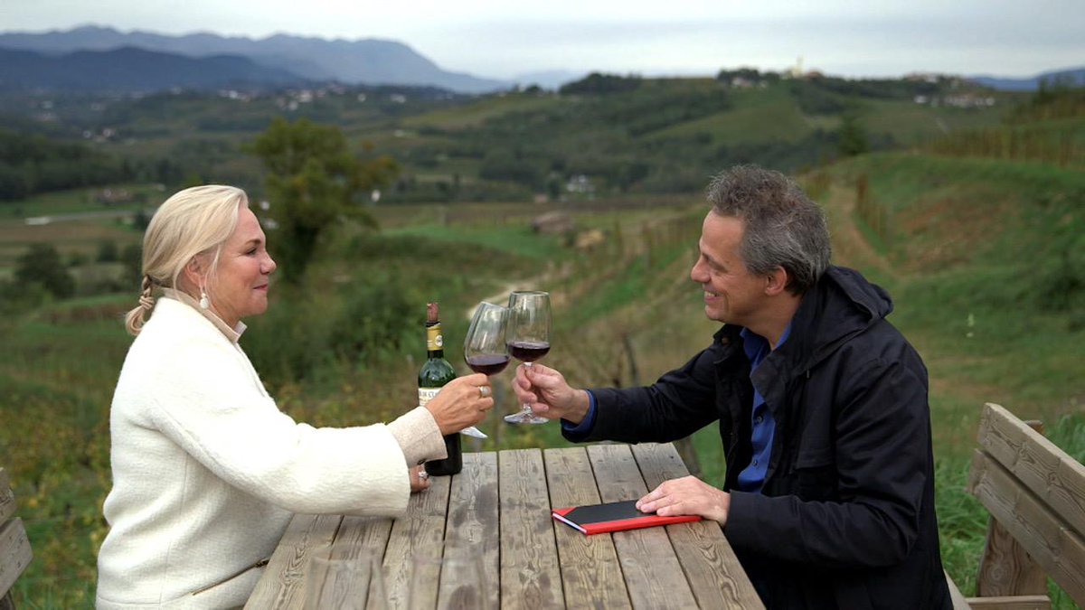 Wie wil weten welke wijn sprekend lijkt op Monique van de Ven kan vanavond kijken naar Wijn met Karakter, 23.10, npo1