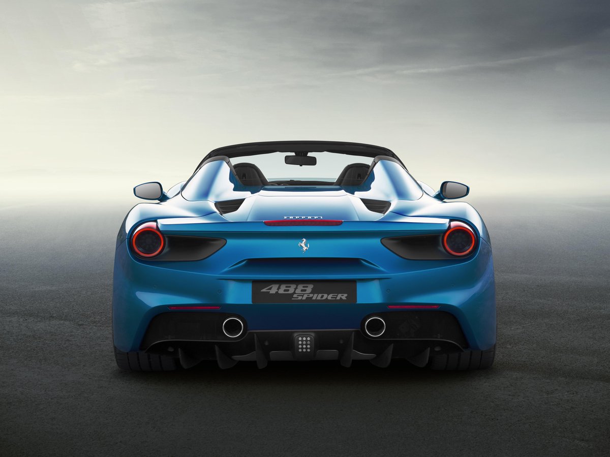 octane_magazine's tweet image. Ferrari have revealed the first images of the 488 Spider.