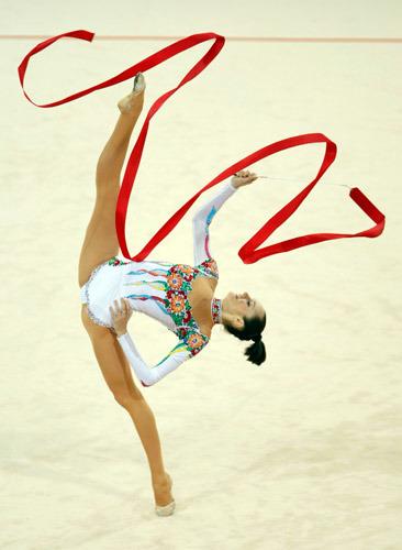 Happy 31st birthday to the one and only Anna Bessonova! Congratulations! 