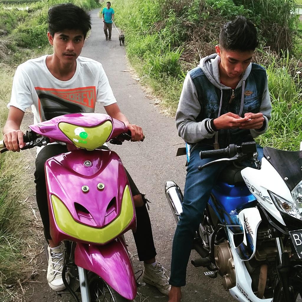 fiki-ano tweet media