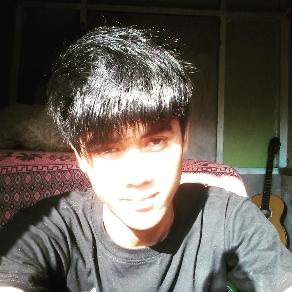 fiki-ano tweet media