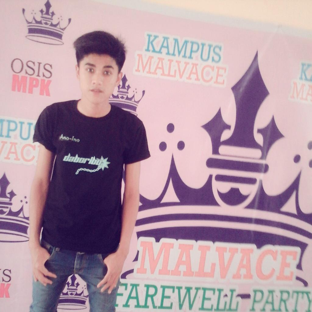 fiki-ano tweet media