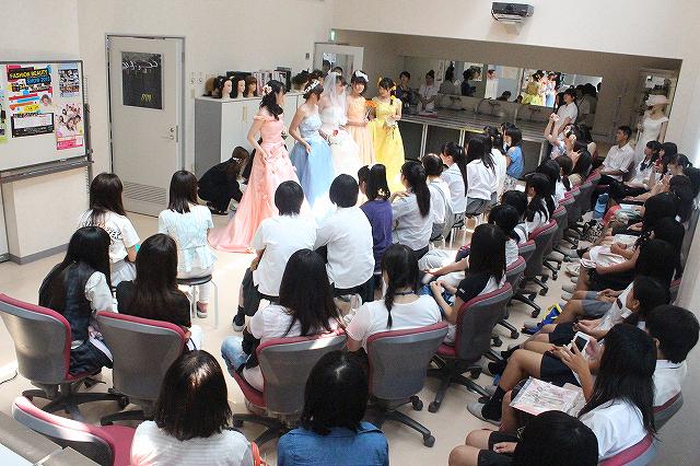 Tbc学院宇都宮二荒校 oc 本日国際ファッションビューティ専門学校のオープンキャンパスに参加いただきありがとうございました 在校生たちのスペシャル体験入学はいかがでしたか 先輩達のショーも素敵でしたね O Http T Co N2cyotblbo Tbc学院宇都宮二荒校 oc 本日国際ファッションビューティ専門学校のオープンキャンパスに参加いただきありがとうございました 在校生たちのスペシャル体験入学はいかがでしたか 先輩達のショーも素敵でしたね O Http T Co N2cyotblbo