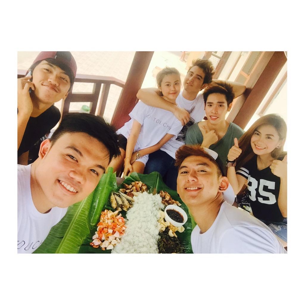 ForeverJJ_11's tweet photo. ·SQUAD· #Jamjan ❤ #BestRelationship 👫 #AdminTeresa http://t.co/54RVotjB07