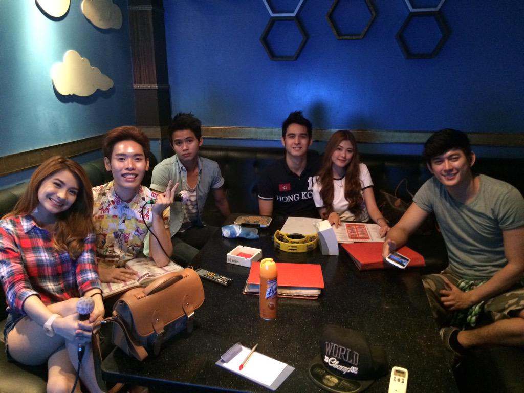 ForeverJJ_11's tweet photo. ·SQUAD· #Jamjan ❤ #BestRelationship 👫 #AdminTeresa http://t.co/54RVotjB07