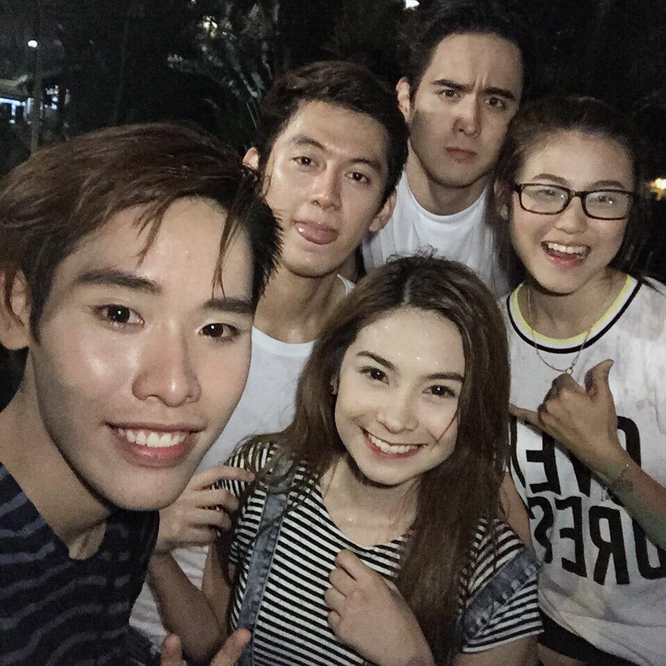 ForeverJJ_11's tweet photo. ·SQUAD· #Jamjan ❤ #BestRelationship 👫 #AdminTeresa http://t.co/FEJui0seZj