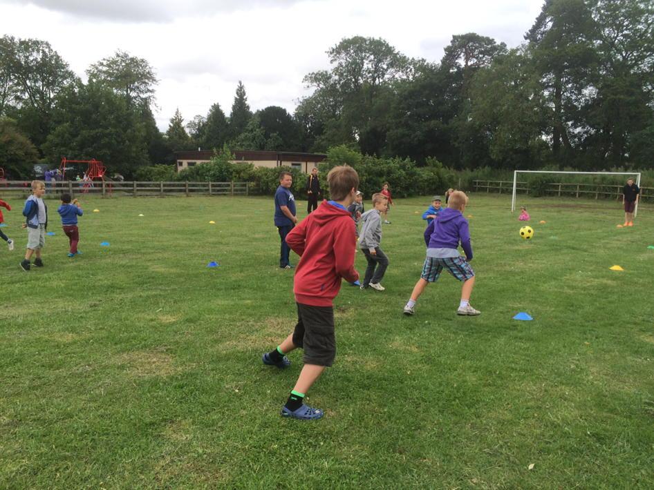 World_Jungle's tweet photo. Great session with @KickoffStroud @bourtontc thanks to @CotswoldDC http://t.co/KTwjRifjgB