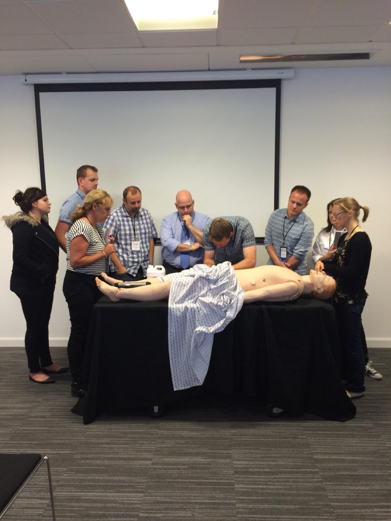 Manikin_Dave's tweet photo. Getting under the skin #SimMan3G @Laerdal_UK  Workshop #SGASPiH15 @SimGHOSTS @ASPiHUK http://t.co/q2QAz67xqm