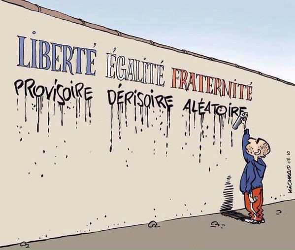 MondeBizarre_'s tweet photo. Les valeurs de la France. http://t.co/ql38S79259