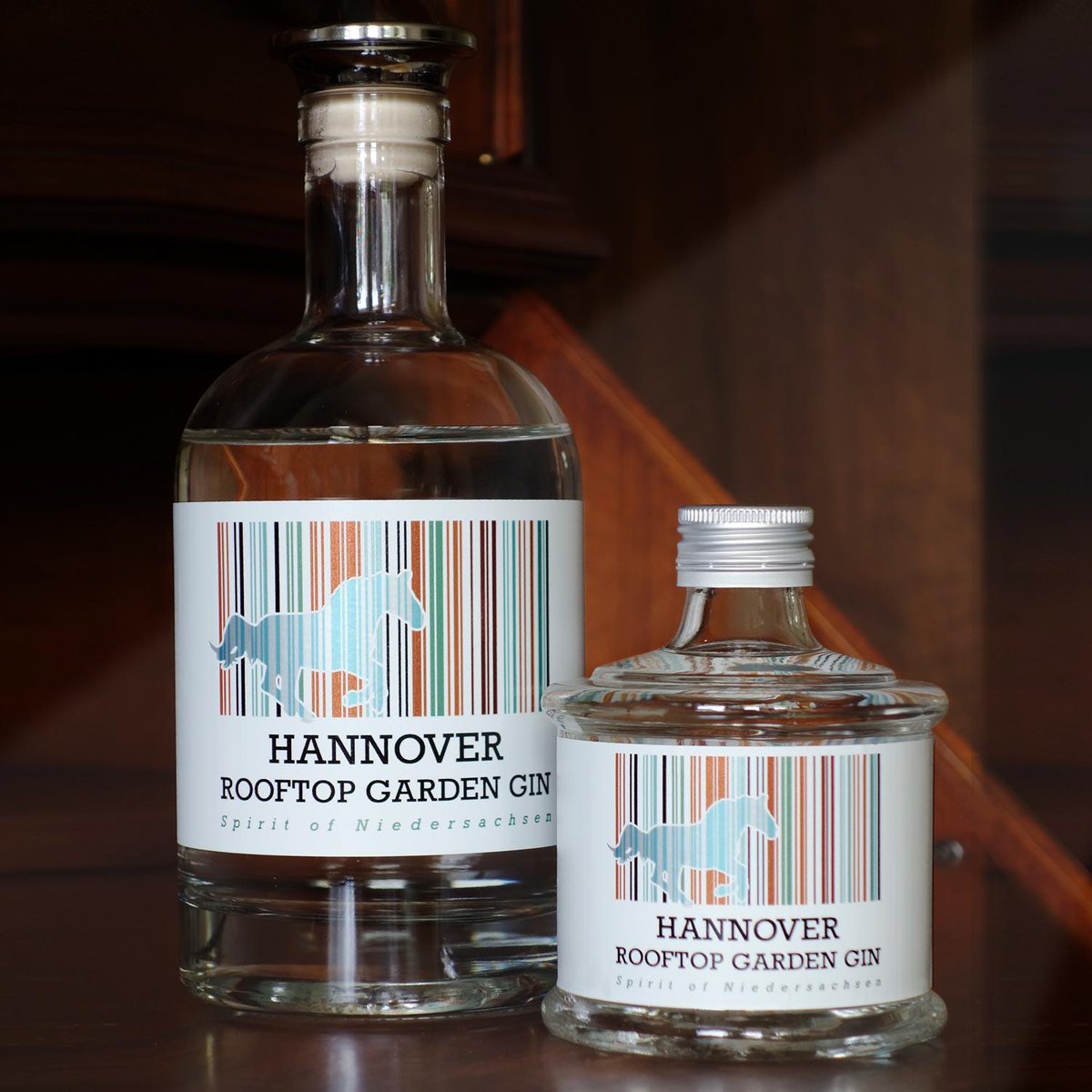 Kleiner Bruder:
#HANNOVER #GIN gibt es auch in der 200 ml Flasche ...
hannover-gin.de/genie%C3%9Fen
#HANNOVERGIN