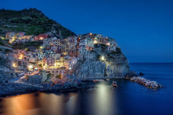_Paisajes_'s tweet photo. Manarola, Italia. http://t.co/nsxoPh5gEr