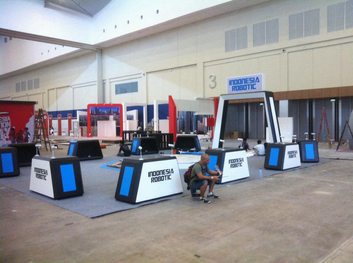 alexrahardi's tweet image. Cek lokasi @KomunitasRobot #RoboticsFair #AllEyesToICE #Robot