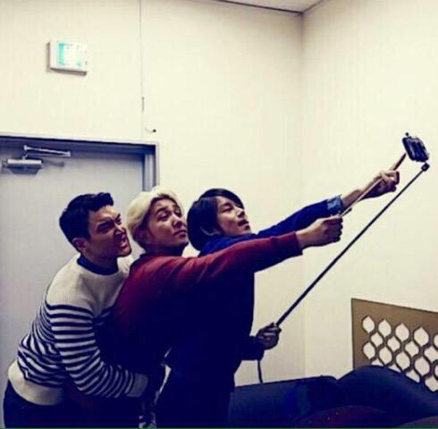 👋👋👀 tweet media