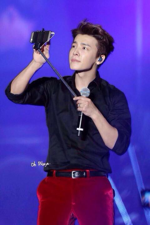 👋👋👀 tweet media