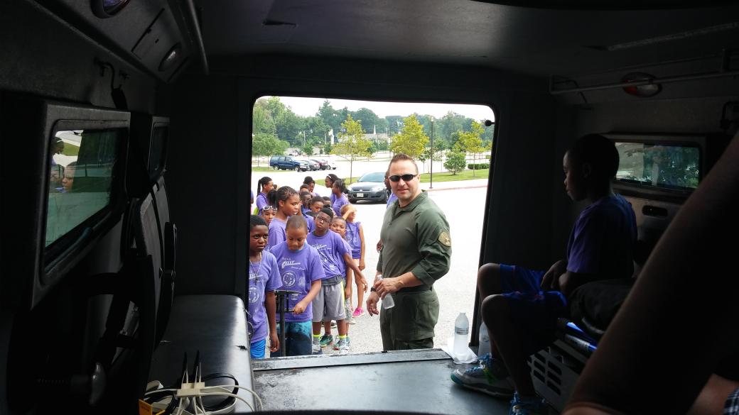 BaltimorePolice's tweet photo. TEAM READY!!! Loading Up to take back our City together. @NewPsalmist #summercamp
#communitypolicing
#1Baltimore http://t.co/O1iOVMkzLL
